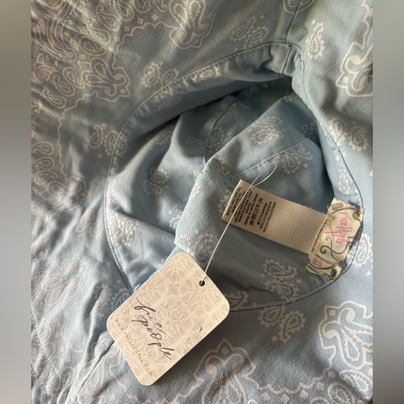 Free People Bandanna Bucket Hat NWT - Picture 7 of 8